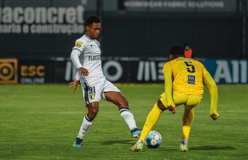 中欧体育官网-葡超加时末段走向成谜，洛杉矶湖人防线松动，管理层满意，更衣室氛围转暖的简单介绍