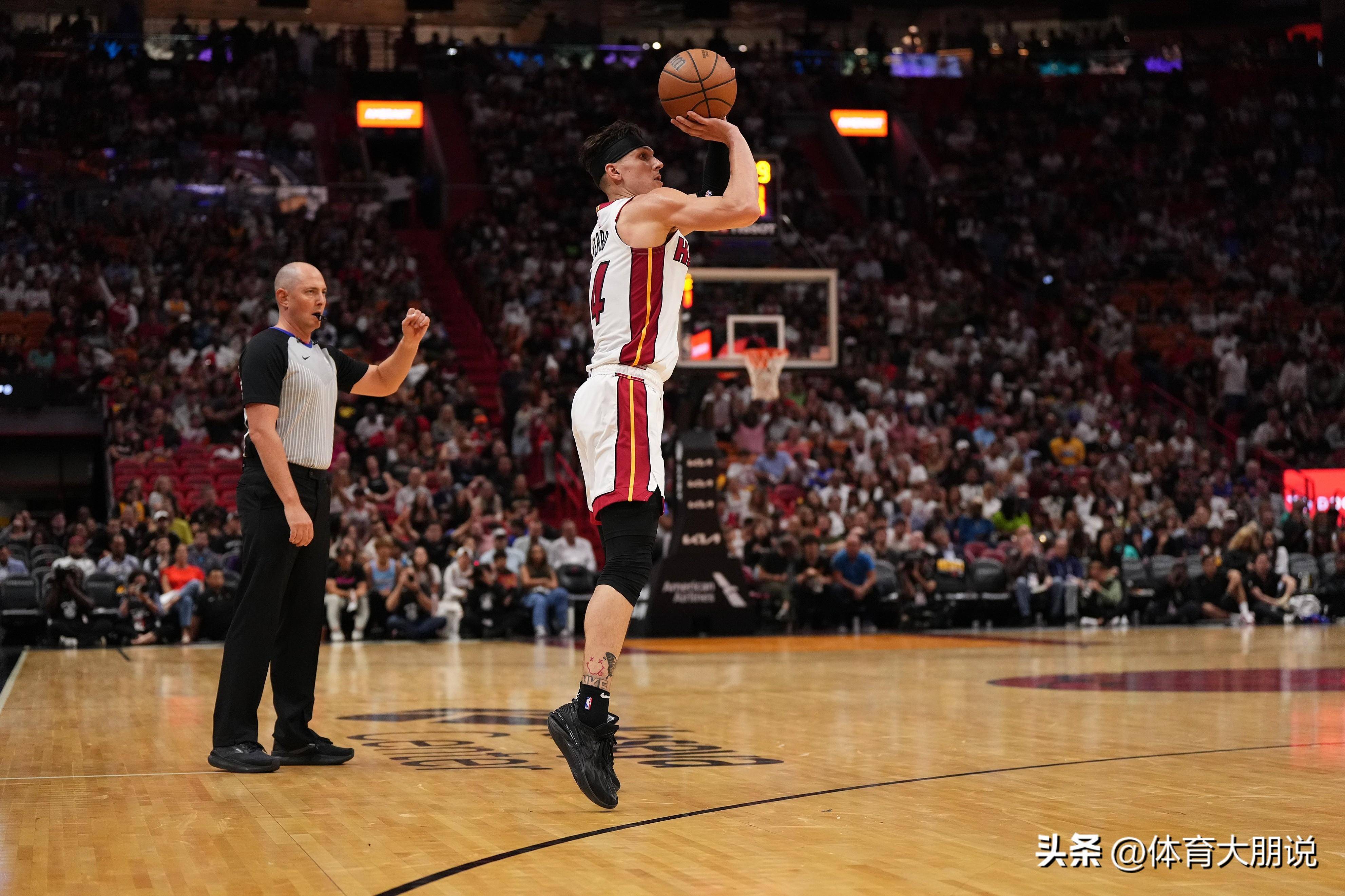 中欧体育官网-包含今夜底特律活塞备战CBA季后赛，篮板制胜细节曝光，震撼外界，细节决定成败的词条